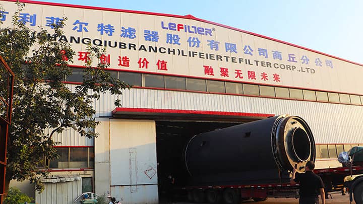 環(huán)保型10噸輪胎煉油設(shè)備 環(huán)保型10噸輪胎煉油設(shè)備