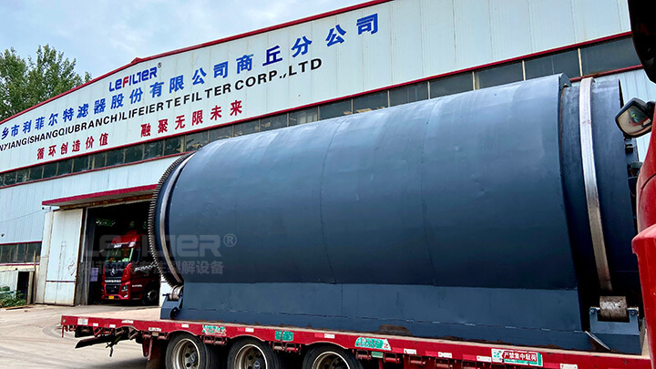 2600*6600廢輪胎煉油設備 2600*6600廢輪胎煉油設備