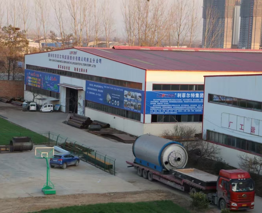 新型鋁塑膜裂解設(shè)備實(shí)現(xiàn)廢料資源化高效利用 新型鋁塑膜裂解設(shè)備實(shí)現(xiàn)廢料資源化高效利用