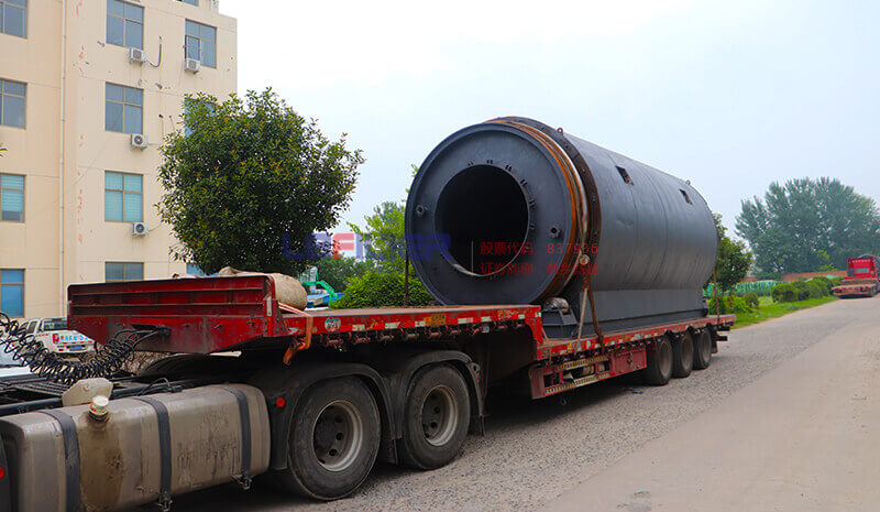 利菲爾特廢輪胎裂解設備裝車發貨 (2) 利菲爾特廢輪胎裂解設備裝車發貨 (2)