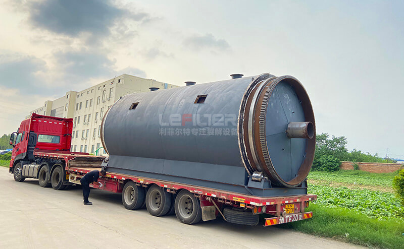 利菲爾特煉油設備裝車發貨 (2) 利菲爾特煉油設備裝車發貨